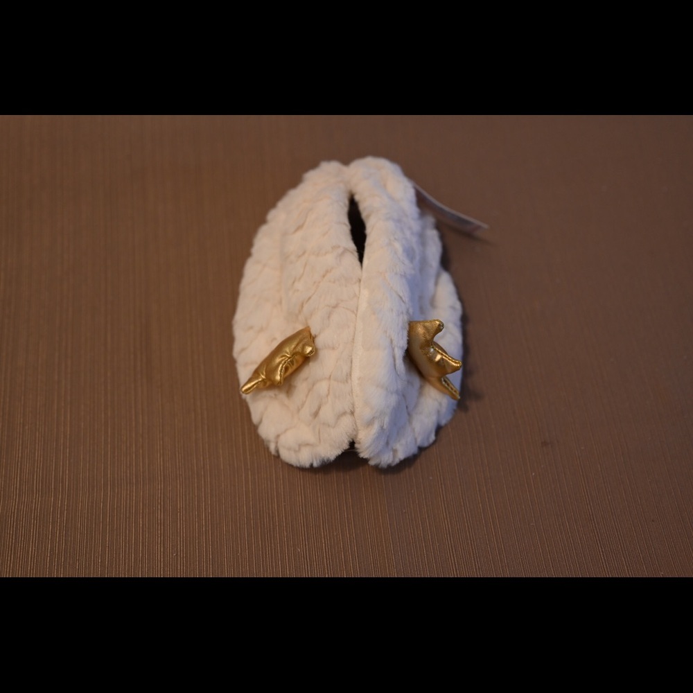 Brand NEW Kids Juicy Couture Slippers With Tags - Picture 4 of 6